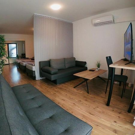 Aspern Nationalpark Apartment Wenen Buitenkant foto